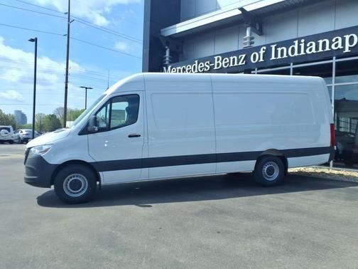 Arctic White 2026 Mercedes-Benz Sprinter 2500 170 WB High Roof Extended Cargo