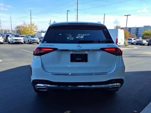 Polar White 2026 Mercedes-Benz GLE 580 AWD 4MATIC