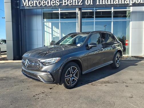 Graphite Gray Metallic 2026 Mercedes-Benz GLC 300 Base 4MATIC