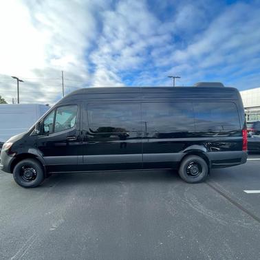 2025 Mercedes-Benz Sprinter 2500 High Roof