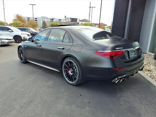 2026 Mercedes-Benz AMG S 63 E Base