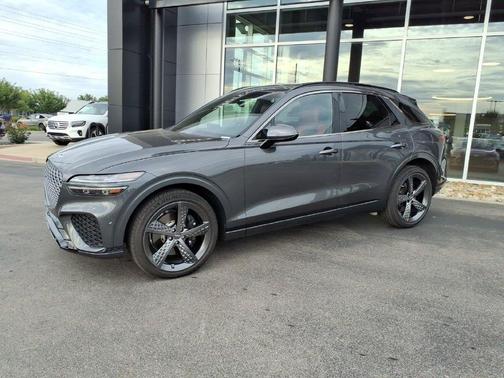 Himalayan Gray 2023 Genesis GV70 2.5T