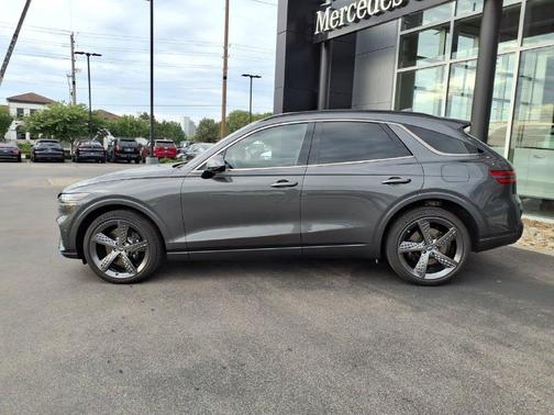 Himalayan Gray 2023 Genesis GV70 2.5T