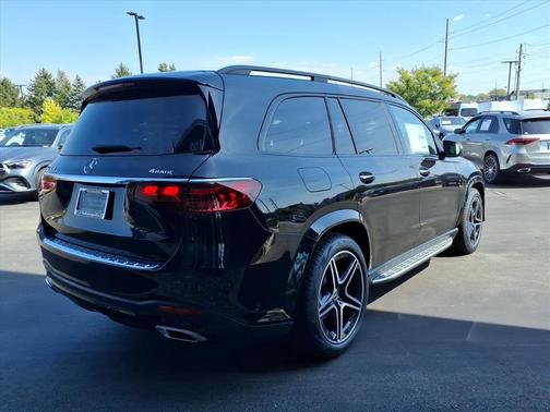 2026 Mercedes-Benz GLS 450 