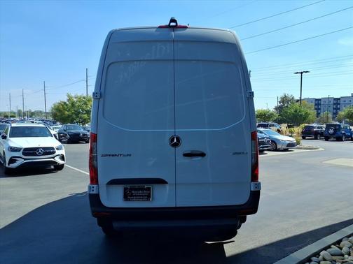 2025 Mercedes-Benz Sprinter 2500 Standard Roof