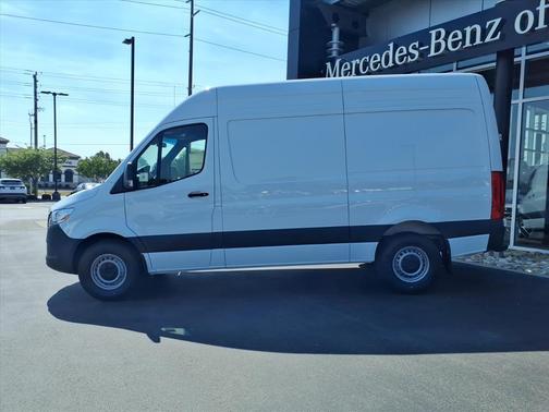 2025 Mercedes-Benz Sprinter 2500 Standard Roof