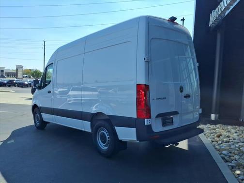 2025 Mercedes-Benz Sprinter 2500 Standard Roof