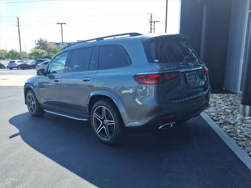 2026 Mercedes-Benz GLS 450 