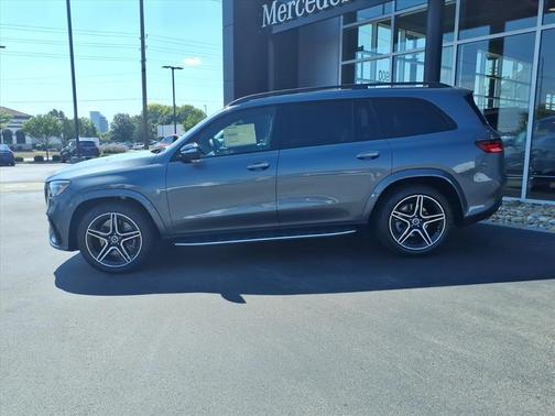 2026 Mercedes-Benz GLS 450 