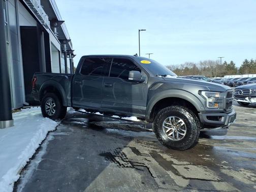 2020 Ford F-150 Raptor
