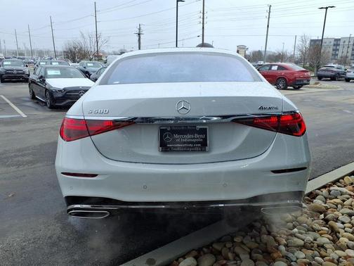 MANUFAKTUR Moonlight White Metallic 2026 Mercedes-Benz S-Class Base