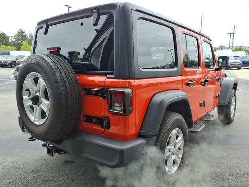 Metallic 2020 Jeep Wrangler Unlimited Sport
