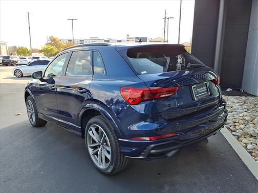 2021 Audi Q3 45 S line Premium