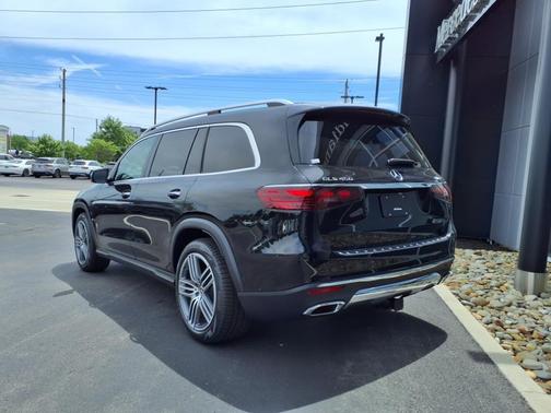 2025 Mercedes-Benz GLS 450 4MATIC