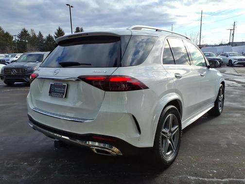 Polar White 2026 Mercedes-Benz GLE 450 4MATIC