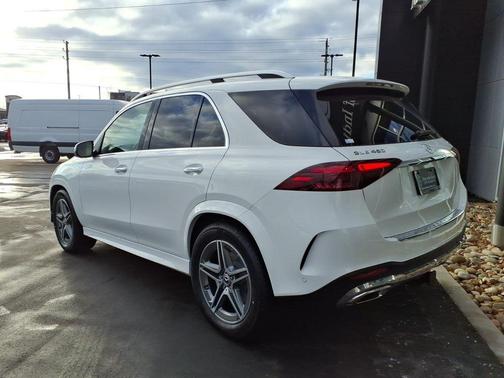 Polar White 2026 Mercedes-Benz GLE 450 4MATIC