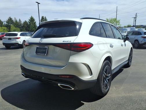 Polar White 2026 Mercedes-Benz GLC 300 Base 4MATIC