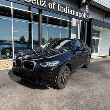 Black Sapphire Metallic 2023 BMW X4 M40i