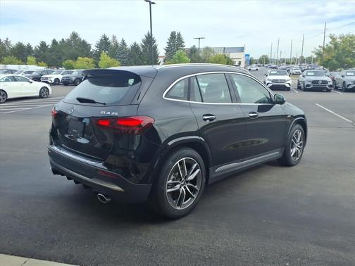 2025 Mercedes-Benz AMG GLA 35 Base