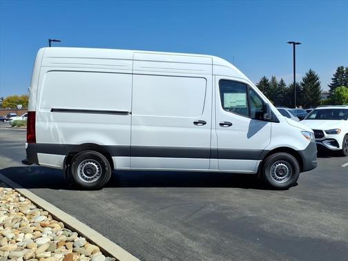 2025 Mercedes-Benz Sprinter 2500 Standard Roof