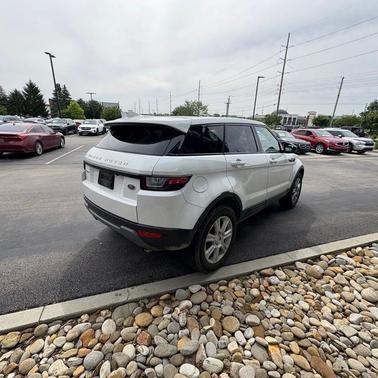 Fuji White 2016 Land Rover Range Rover Evoque SE
