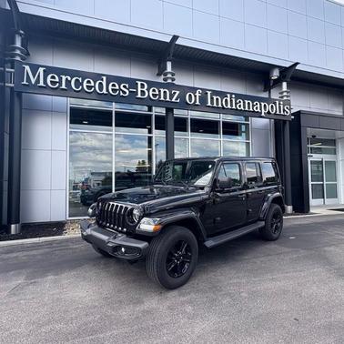 Black Clearcoat 2021 Jeep Wrangler Unlimited Sahara Altitude