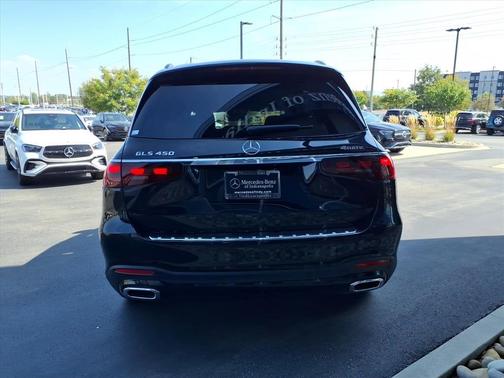2026 Mercedes-Benz GLS 450 