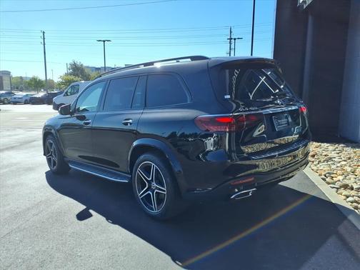 2026 Mercedes-Benz GLS 450 