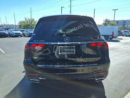 2026 Mercedes-Benz GLS 450 