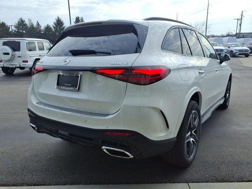 Polar White 2026 Mercedes-Benz GLC 300 Base 4MATIC
