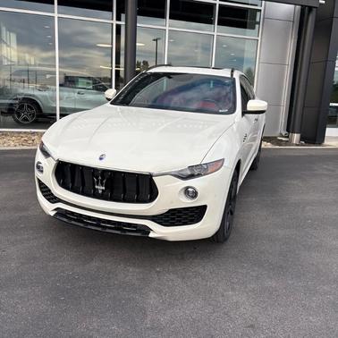 2017 Maserati Levante Base