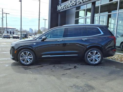 2025 Cadillac XT6 Premium Luxury AWD