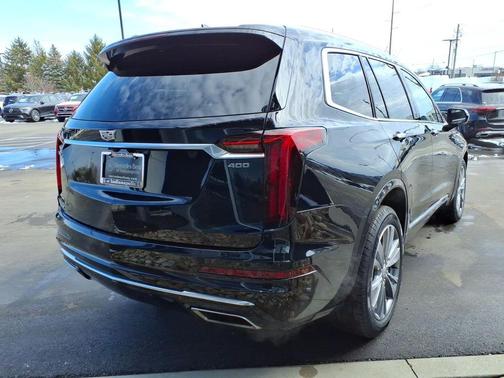 2025 Cadillac XT6 Premium Luxury AWD