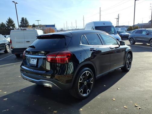 2018 Mercedes-Benz GLA 250 Base 4MATIC