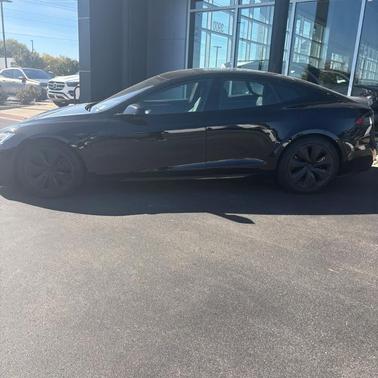 2022 Tesla Model S Plaid