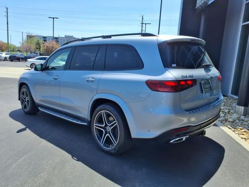 2025 Mercedes-Benz GLS 450 4MATIC