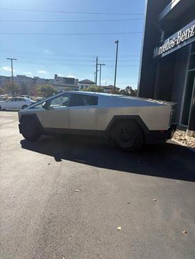 2024 Tesla Cybertruck Base