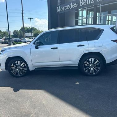 2024 Lexus LX 600 Luxury