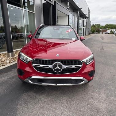 MANUFAKTUR Patagonia Red Metallic 2026 Mercedes-Benz GLC 300 Base 4MATIC