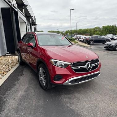 MANUFAKTUR Patagonia Red Metallic 2026 Mercedes-Benz GLC 300 Base 4MATIC