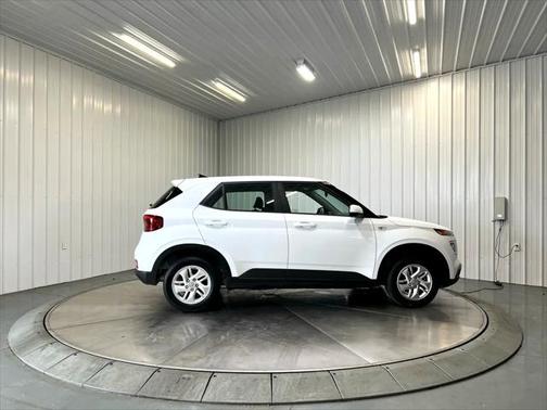 2021 Hyundai VENUE SE IVT