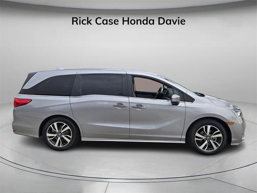 2023 Honda Odyssey 
