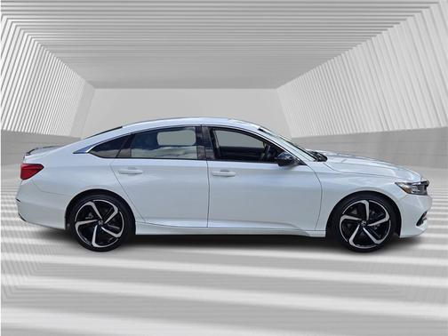 2022 Honda Accord 