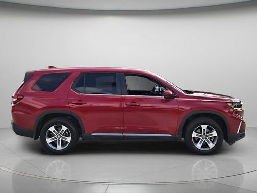 Radiant Red Metallic Ii 2024 Honda Pilot