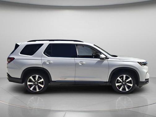 Platinum White Pearl 2023 Honda Pilot