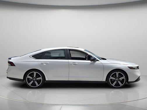 Platinum White Pearl 2023 Honda Accord Hybrid