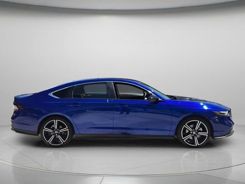 Still Night Pearl 2025 Honda Accord Hybrid