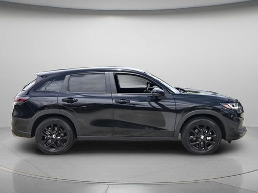 Crystal Black Pearl 2025 Honda HR-V