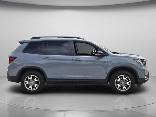 Sonic Gray Pearl 2023 Honda Passport