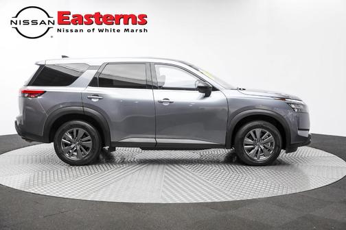 2023 Nissan Pathfinder S